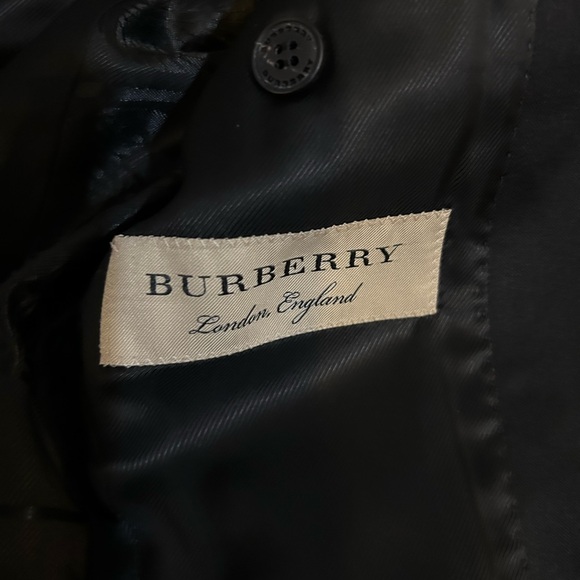 Burberry Blazer Authentic NWT. - Picture 4 of 13